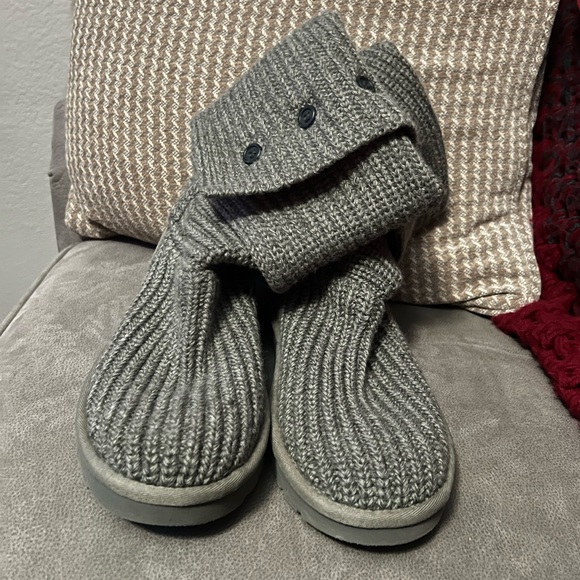 UGG Gray Knit Button Boots - Picture 5 of 6